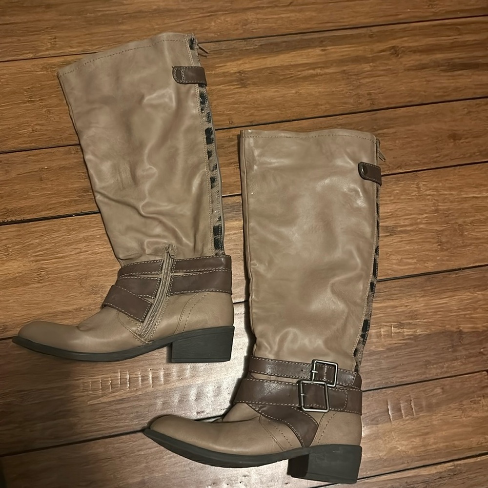 Buckle Cheetah riding boots